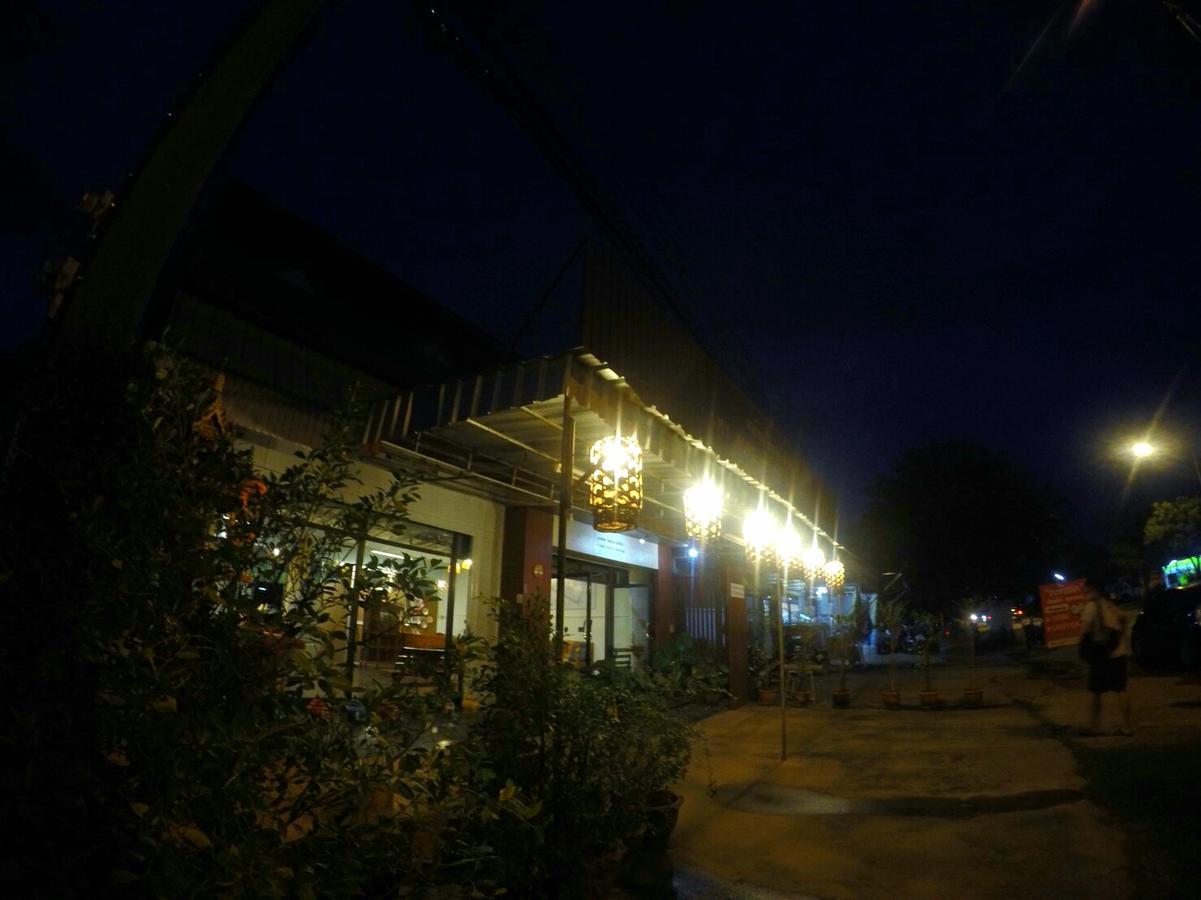 My Home Hostel Sukhothai Mueang Kao Buitenkant foto
